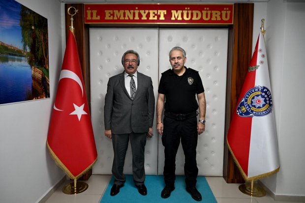 Belediye Başkanımız Sayın Mustafa Kenan Sarıtaş, Nevşehir İl Emniyet Müdürü Sayın Serkan Karaman’ı makamında ziyaret ederek, kendisine yeni görevinde başarılar diledi.
