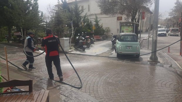 Ramazan Bayramı Öncesi Avanos'un Genelinde Temizlik Çalışması Gerçekleştirildi.