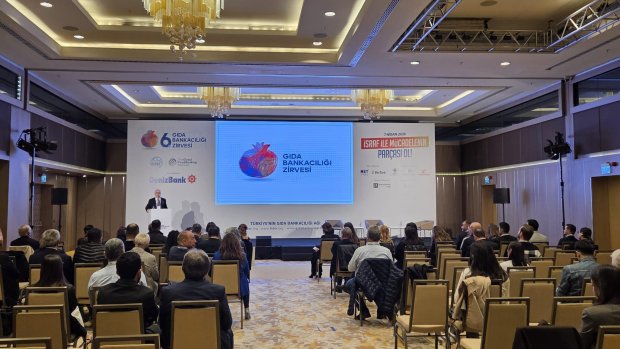 BELEDİYE BAŞKANIMIZ 6. GIDA BANKACILIĞI ZİRVESİ’NE KATILDI