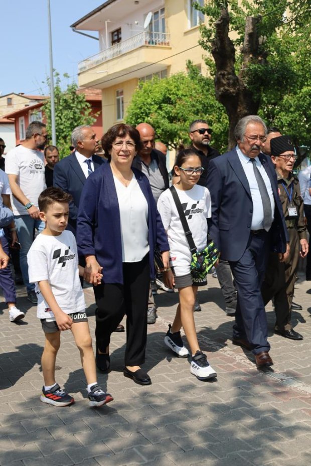 19 Mayıs Atatürk'ü Anma Gençlik ve Spor Bayramı Kutlamaları Bayrak Yürüyüşü ile Başladı