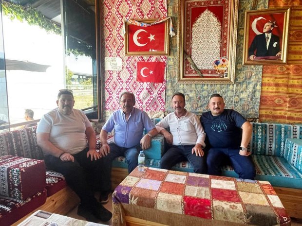 Hafta sonunda Belediye Başkanımız Sayın Mustafa Kenan Sarıtaş, çarşı merkezimiz ile ilçemizin cadde ve sokaklarında esnafımızı ziyaret ederek gönül köprüleri kurdu.
