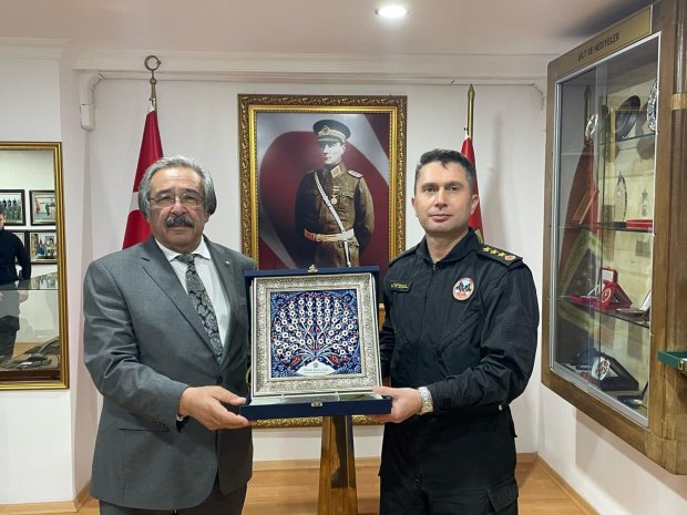 Belediye Başkanımız Sn. Mustafa Kenan Sarıtaş, Nevşehir JAKEM Komutanımız J. Kd. Albay İlyas Uysal'ı ziyaret etti.