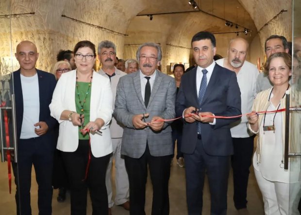 Nevşehir Hacı Bektaş Veli Üniversitesi Güzel Sanatlar Fakültesinin Mezuniyet Sergisi Açılışı Yapıldı