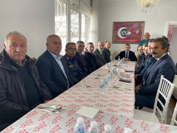 Avanoslu Hemşehrimiz Tankçı Uzman Çavuş Şevket Tekin için Mevlid-i Şerif programı düzenlendi.