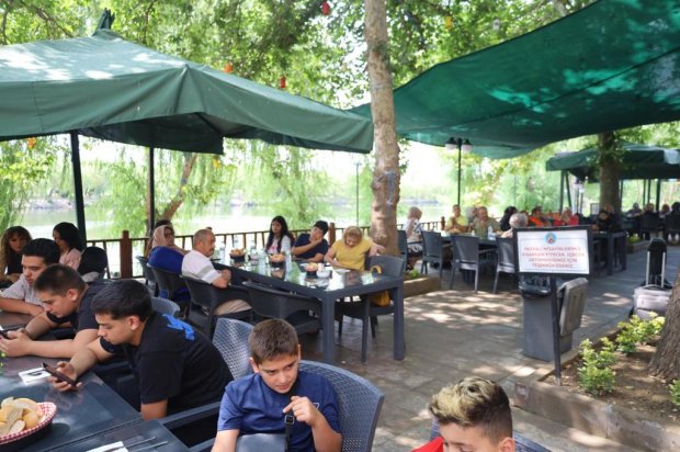 Almanya Kapadokya Kültür Derneği ve Avrupa Nevşehirliler Platformu ve Belediyemiz iş birliğinde düzenlenen “Kapadokya Gurbetçiler Buluşması Müzik Şöleni”, Belediyemize ait Kızılırmak Sosyal Tesisleri'nde gerçekleştirildi.