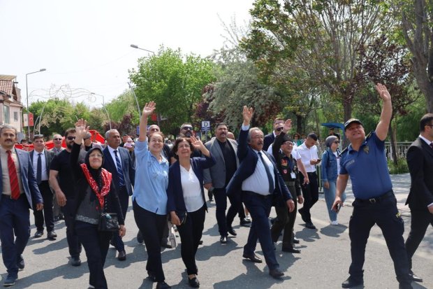 19 Mayıs Atatürk'ü Anma Gençlik ve Spor Bayramı Kutlamaları Bayrak Yürüyüşü ile Başladı
