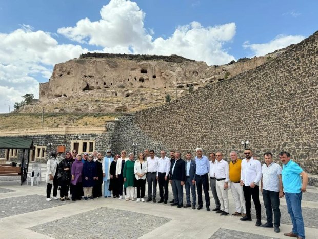 Tatlarin Kadın Girişimi Üretim ve İşletme Kooperatifi’nde kaynaşmaya toplantısına katılım sağladık.