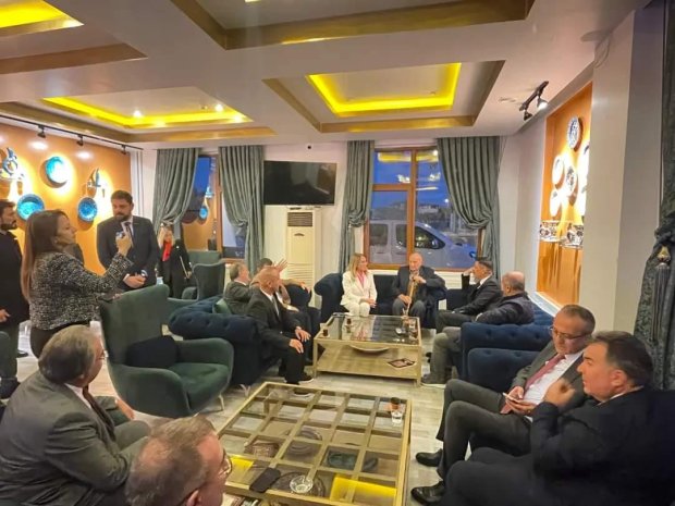 Belediye Başkanımız Mustafa Kenan Sarıtaş, TBMM MHP Grup Başkanvekili, Nevşehir Milletvekili Prof.Dr. Filiz Kılıç ve Avanos Kaymakamı Osman Bilici ile birlikte EkoAvrasya Vakfı mütevelli heyeti üyesi Ömer Önal'ın davetlisi olarak bir dizi temaslarda bulun