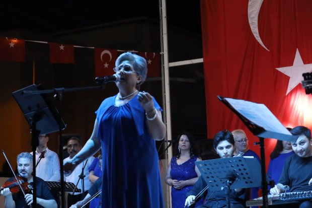 Avanos Amatör Türk Sanat Müziği Korosu Birbirinden Güzel Eserlerle Gönülleri Mest Etti
