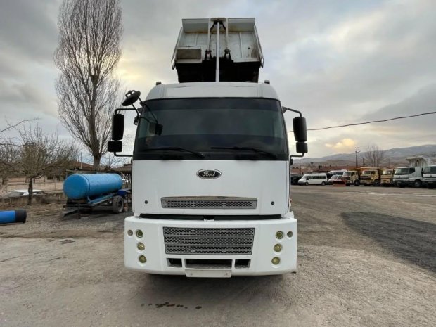 Belediyemiz araç envanterine 1 adet damperli kamyon temin edilerek araç filomuz dahada güçlendirildi.