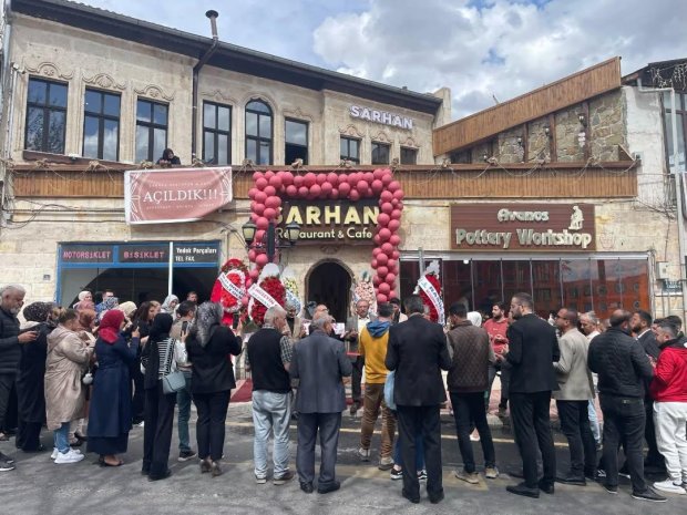 Belediye Başkanımız Sn. Mustafa Kenan Sarıtaş, Sarhan Alacarte Restaurant’ın açılış törenine katılarak açılışını gerçekleştirdi.