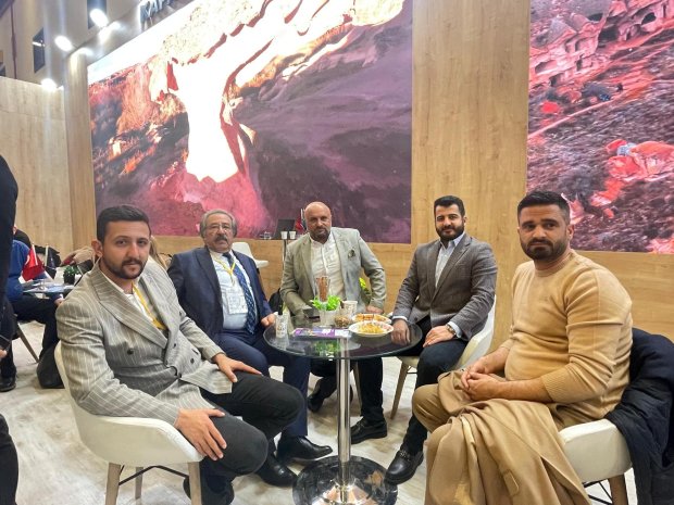 Nevşehir Valimiz Sayın Ali Fidan, EMITT 2025 Turizm Fuarında Avanos Standını Ziyaret Etti.