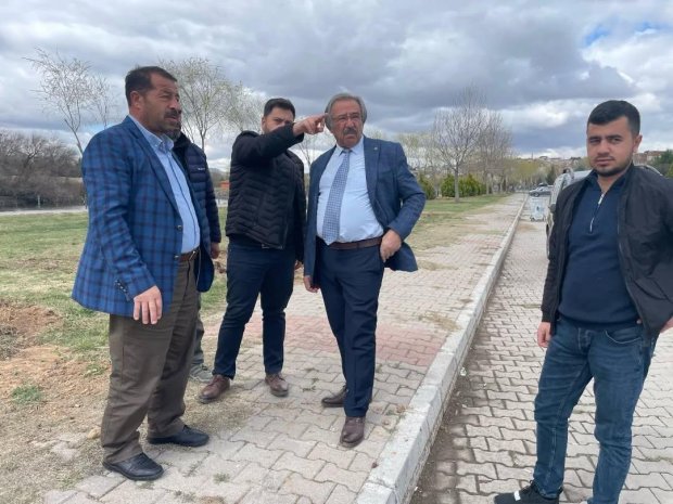 Belediye Başkanımız Sn. Mustafa Kenan Sarıtaş, belediyemizin çalışma alanlarını ziyaret ederek sahada incelemelerde bulundu.