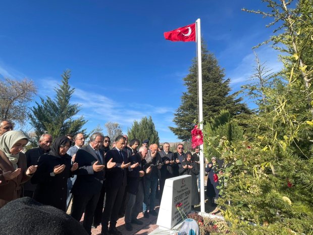 Avanoslu hemşehrimiz Tankçı Uzman Çavuş Şevket Tekin’in şehadetinin 6. yıl dönümü dolayısıyla Mevlid-i Şerif programı düzenlendi.