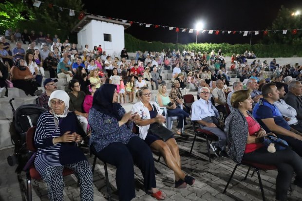 Avanos Amatör Türk Sanat Müziği Korosu Birbirinden Güzel Eserlerle Gönülleri Mest Etti