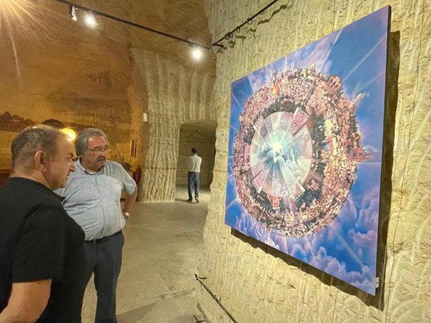 Belediye Başkanımız Sayın Mustafa Kenan Sarıtaş, dünyaca ünlü ressamımız Sayın İsmail Acar’ın Güray Müze’de açılan sergisine katıldı.