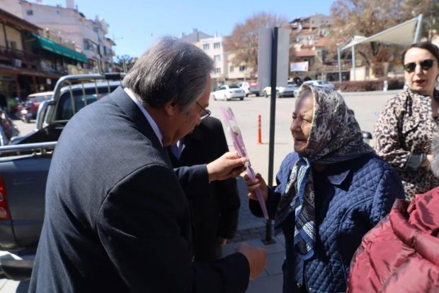 Belediye Başkanımız Sn. Mustafa Kenan Sarıtaş, 8 Mart Dünya Kadınlar Gününde Atatürkçü Düşünce Derneği Avanos Şubesi tarafından düzenlenen törene katıldı.