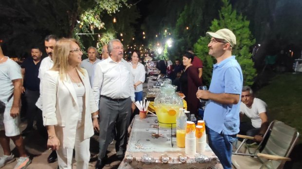 Nevşehir Milletvekilimiz Sn. Prof. Dr. Filiz Kılıç, Belediye Başkanımız ile birlikte Avanos Geleneksel Halk Panayırını ve Kadın Emek Stantlarını ziyaret etti.