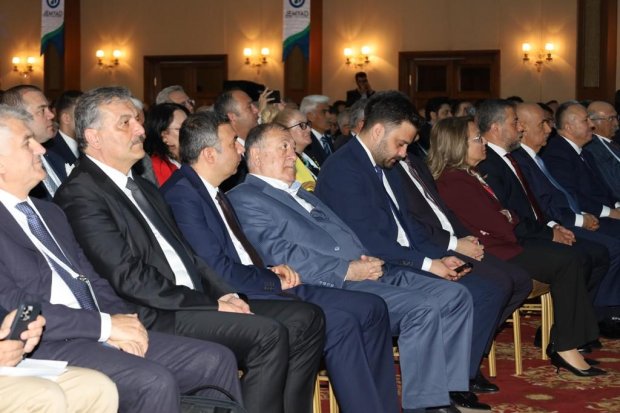 Belediye Başkanımız Sayın Mustafa Kenan Sarıtaş “Uluslararası Jeotermal Yatırımcılar Zirvesi”ne katıldı.
