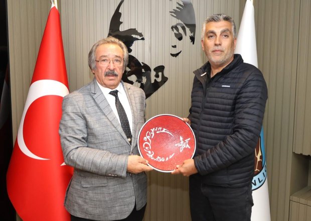 Belediye Başkanımız Sn Mustafa Kenan Sarıtaş'a Hayırlı Olsun Ziyaretleri Devam Ediyor.