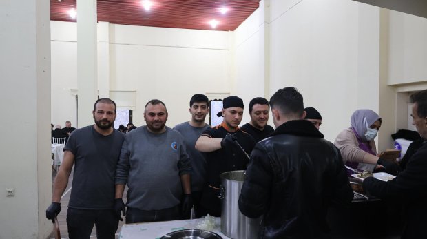 GELENEKSEL İFTAR SOFRAMIZDA İLK ORUÇ BİRLİKTE AÇILDI