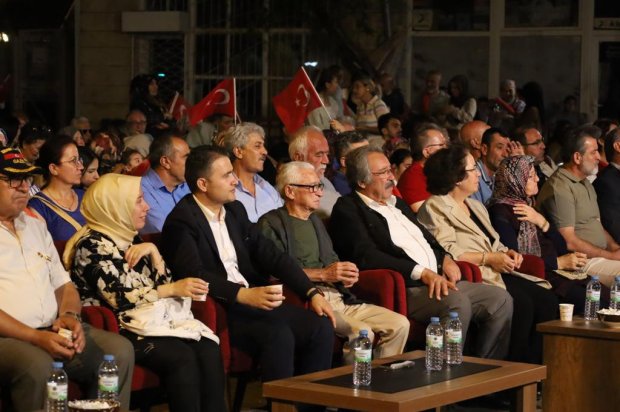 15 Temmuz Demokrasi ve Millî Birlik Günü, ilçemizde büyük bir coşku ve anlam yüklü bir programla anıldı.