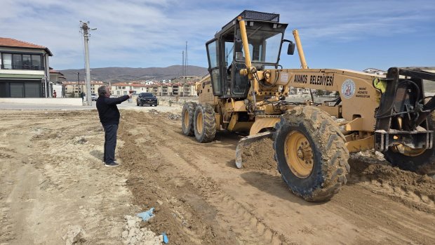 BELEDİYE BAŞKANIMIZ HAFTASONU ÇALIŞMALARI SAHADA İNCELEDİ