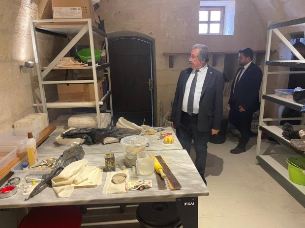 Belediye Başkanımız Sayın Mustafa Kenan Sarıtaş, Terra Kapadokya Kadın Kooperatifi’ni ziyaret etti.