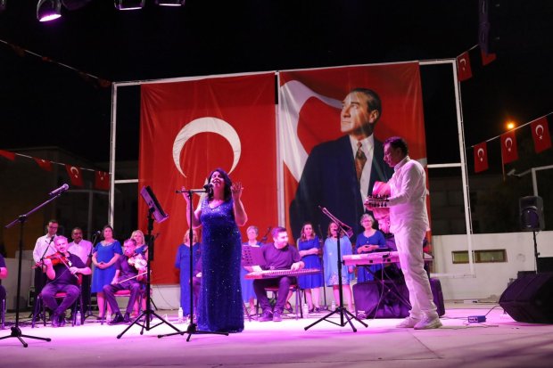Avanos Amatör Türk Sanat Müziği Korosu Birbirinden Güzel Eserlerle Gönülleri Mest Etti