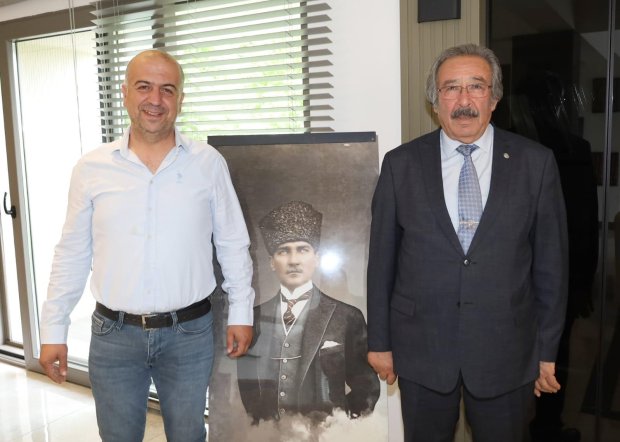 Belediye Başkanımız Sn Mustafa Kenan Sarıtaş'a Hayırlı Olsun Ziyaretleri Devam Ediyor