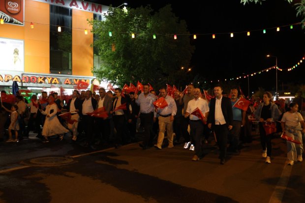 15 TEMMUZ DEMOKRASİ VE MİLLÎ BİRLİK GÜNÜ, İLÇEMİZDE BÜYÜK BİR COŞKU VE ANLAM YÜKLÜ BİR PROGRAMLA ANILDI