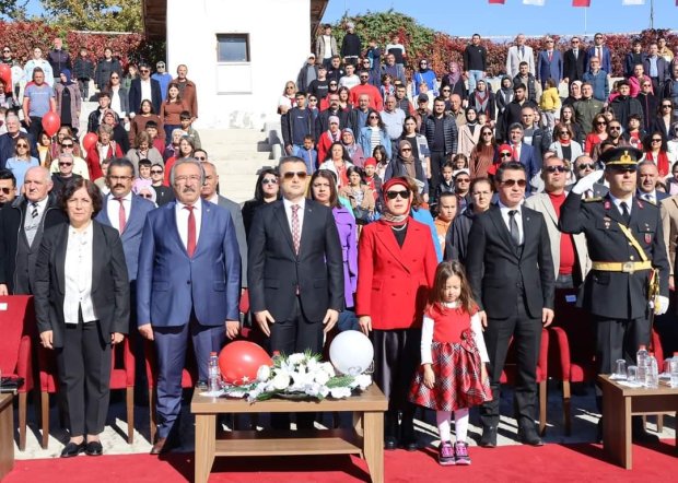 29 Ekim Cumhuriyet Bayramı Avanos'ta coşkuyla kutlandı.
