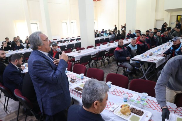 BELEDİYEMİZ PERSONELİ ÖĞLE YEMEĞİNDE BİR ARAYA GELDİ