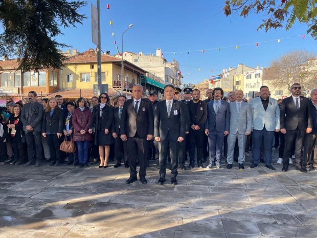 10 Kasım’da Ata’mızı Saygı, Özlem ve Minnetle Andık