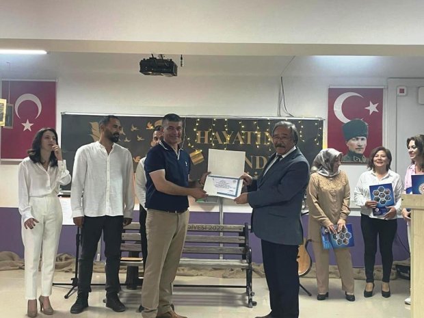 Avanos Mehmet Akif Ersoy Ortaokulu tarafından şiir dinletisi düzenlendi.