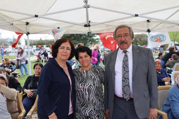 Hıdırellez Şenliği, belediyemizin organizasyonuyla yoğun ilgi ve katılımla coşkulu bir şekilde gerçekleştirildi.
