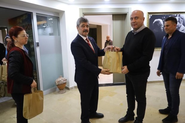 BELEDİYEMİZDE BAYRAM SEVİNCİ PAYLAŞILDI