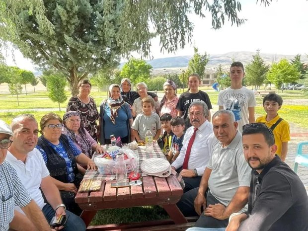 Avanos’umuzun değerli sakinleri ile güzel havayı değerlendirip, sohbetler ettik.