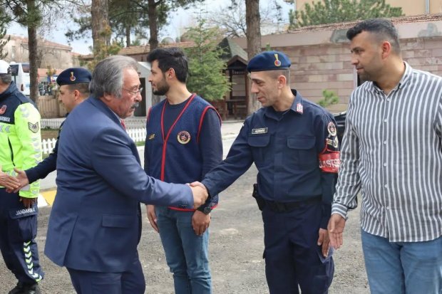 Avanos’ta kurumlar arası resmi bayramlaşma programı gerçekleştirildi.