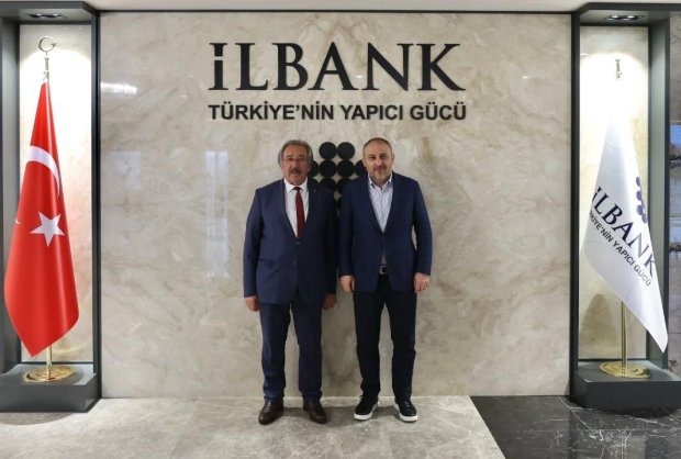Belediye Başkanımız Sayın Mustafa Kenan Sarıtaş, Belediye Meclis Üyemiz Sayın Av. Vedat Elma ile birlikte, İller Bankası Genel Müdürü Sayın Recep Türk ve İller Bankası Genel Müdür Yardımcısı Sayın Doç. Dr. Fuat Uzun’u ziyaret ederek, Avanos’umuzun su soru