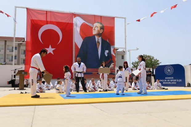 19 Mayıs Atatürk’ü Anma, Gençlik ve Spor Bayramı Coşkuyla Kutlandı