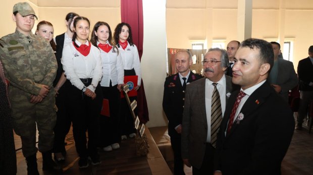 18 Mart Şehitleri Anma Günü ve Çanakkale Deniz Zaferi anma programı düzenlendi.