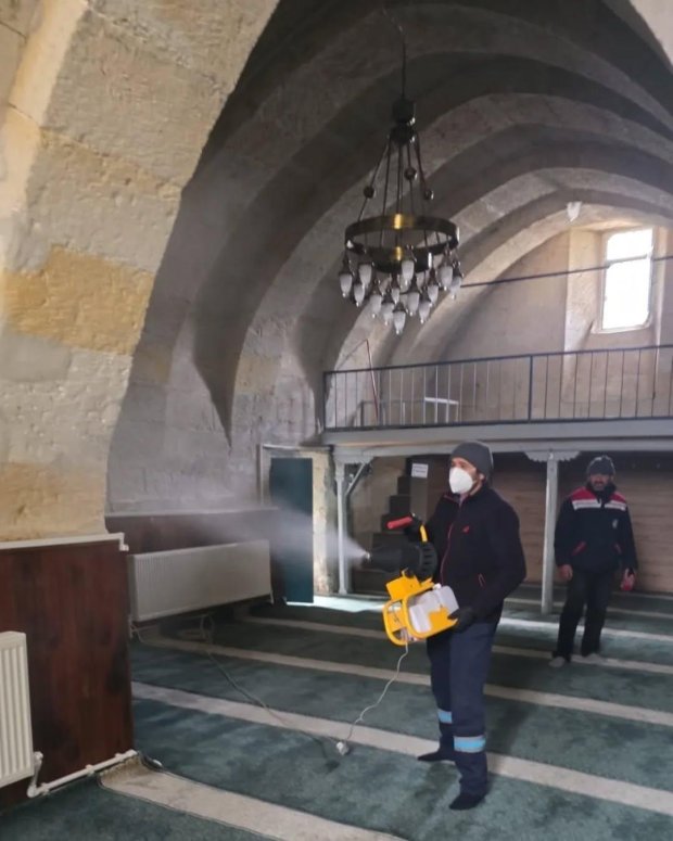 Ramazan Bayramı Öncesinde Camilerimizde Kapsamlı Temizlik Çalışması Yapıldı