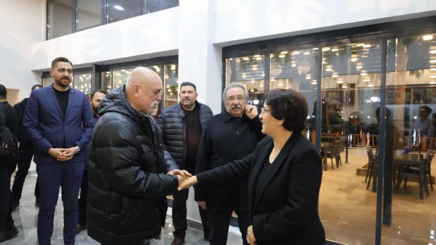 Belediye Başkanımız, Avanos’un yetiştirdiği değerli sinema sanatçısı hemşehrimiz Sayın Dr. Ercan Kesal ile ilçemizde çekimlerine başlanan Kıyıdaki Gölge filminin set ekibini belediyemiz Sosyal Tesislerinde ağırladı.