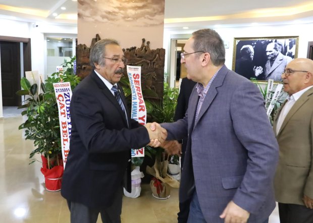 Eski Başkan Dr. Mustafa Körükcü Başkanımız Sn. Mustafa Kenan Sarıtaş’ı Ziyaret Etti.