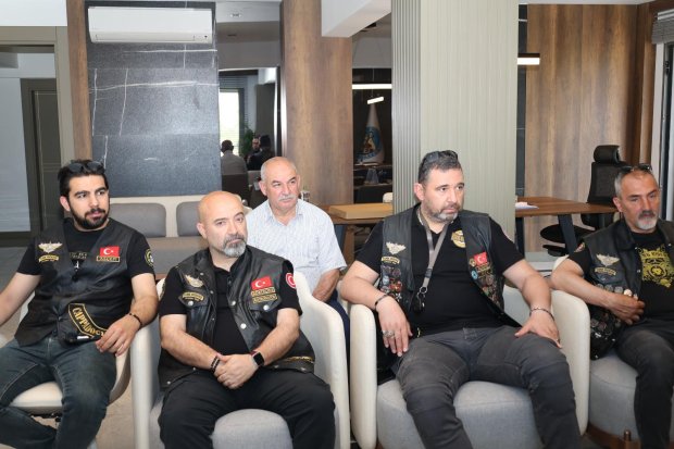TÜRK RİDERS MOTOSİKLET KULÜBÜ BELEDİYE BAŞKANIMIZI ZİYARET ETTİ
