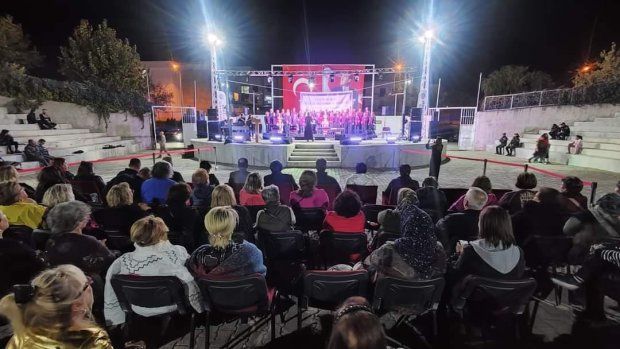 7. ULUSLARARASI TÜRK MÜZİĞİ KOROLAR FESTİVALİ AVANOS'TA GERÇEKLEŞTİRİLDİ.