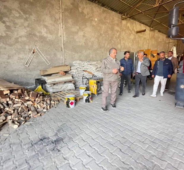 Belediye Başkanımız Mustafa Kenan Sarıtaş Belediye iş ocakları, marangozhane ve Sanayi bölgesinde devam eden temizlik çalışmalarını yerinde inceledi.