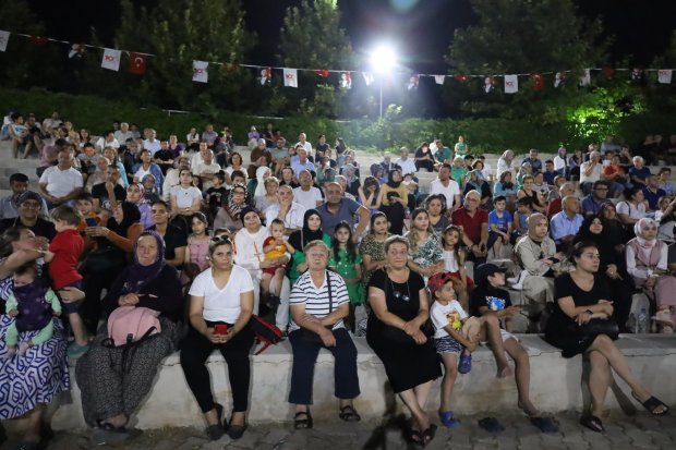 Avanos Amatör Türk Sanat Müziği Korosu Birbirinden Güzel Eserlerle Gönülleri Mest Etti