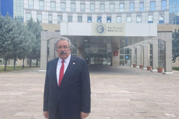 Belediye Başkanımız Sayın Mustafa Kenan Sarıtaş, Ticaret Bakanlığı Destek Hizmetleri ve Tasfiye İşleri Döner Sermaye Genel Müdürü Sayın Oğuzhan Şatıroğlu’nu makamında ziyaret etti.